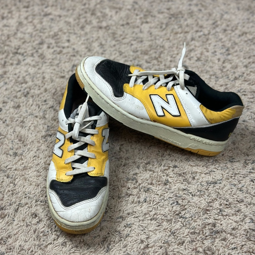New Balance Men’s Black & Yellow Leather Sneakers – Size 10.5 D – Pre-Owned